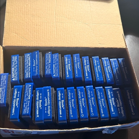 Sizzix Lollipop Uppercase Alphabet Set - Red, Blue, Yellow - Picture 2 of 2